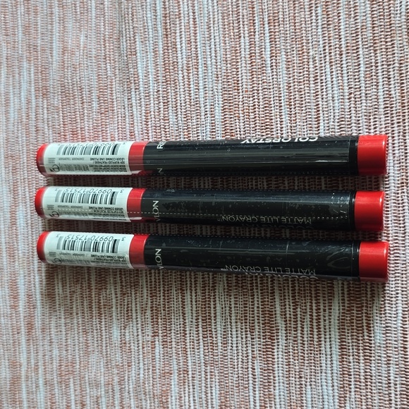 REVLON BRAND WOMENS COLORSTAY MATTE LITE LIP CRAYON BUNDLE OF 3 - Picture 6 of 10